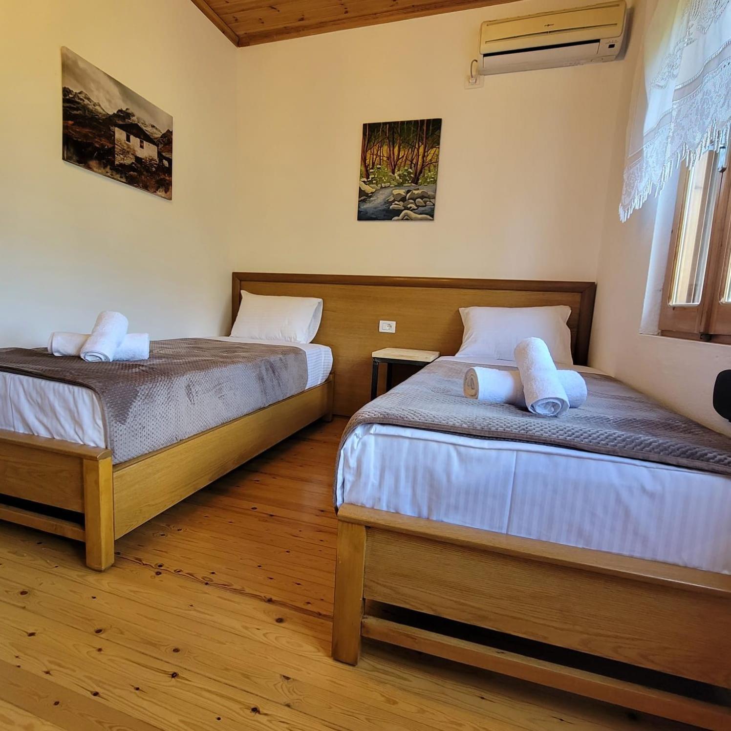 Jona Guest House Gjirokastër Exterior foto